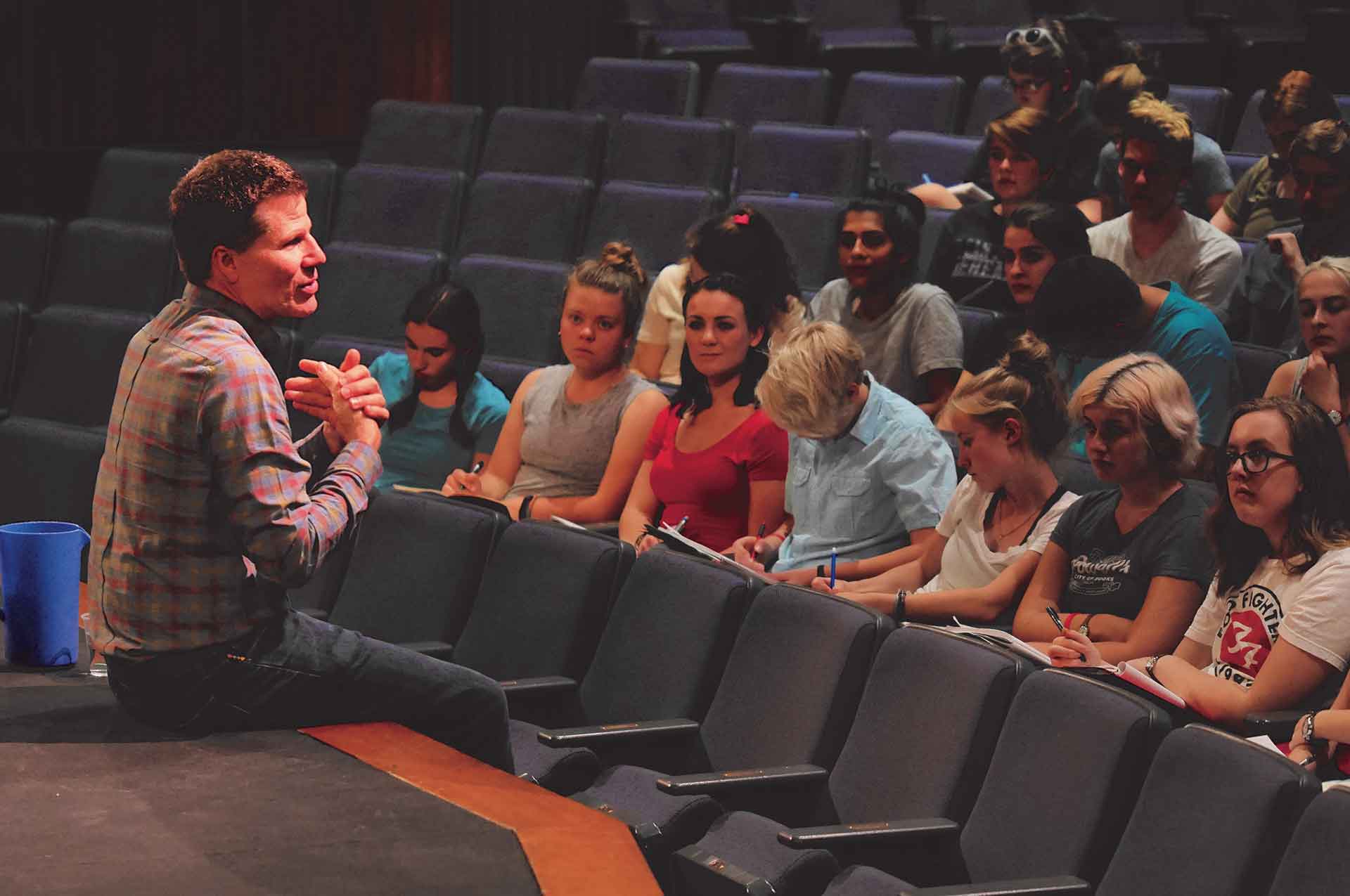 Bill Rauch speaks to high school students