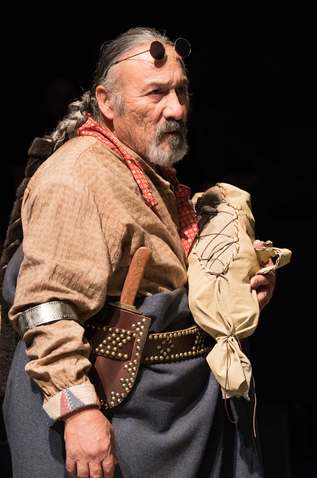 Production photo Between Two Knees